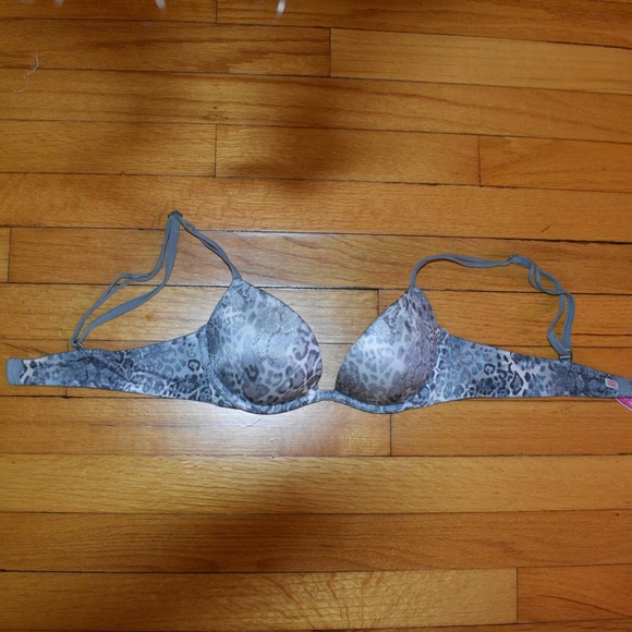 Victoria's Secret Pink Push-up Bra - Picture 5 of 5